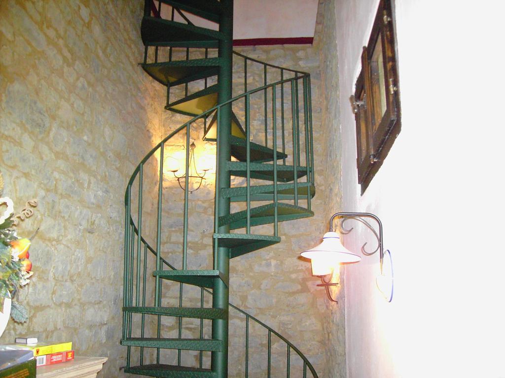 Molino Di Bombi Villa Castellina in Chianti Ruang foto